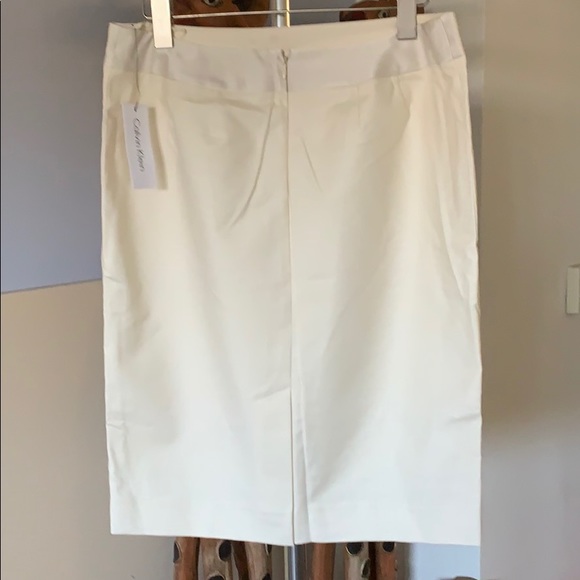 NEW CK classic skirt - Picture 2 of 9